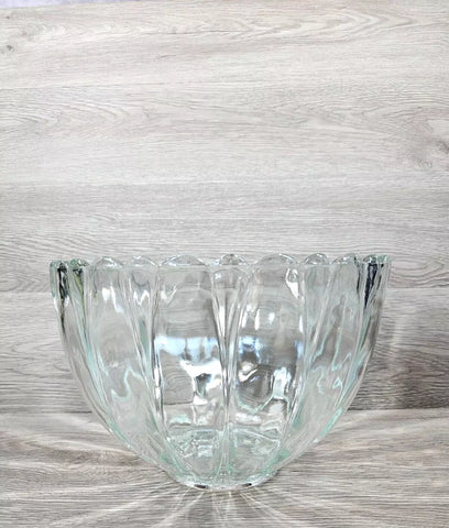 Vintage Decorative Scalloped Edge Clear Glass Punch Bowl 10.5" wide 7" Tall