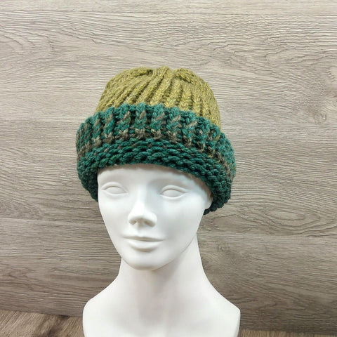 Winter Hat 100% Wool Knitted Handmade Unisex Warm Cap Skull Beanie Green OS