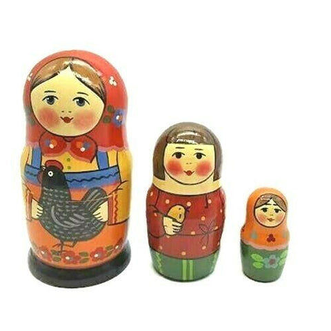 Wooden Matryoshka Russian Dolls Set Traditional Style Babushka Hand Painted VTG
