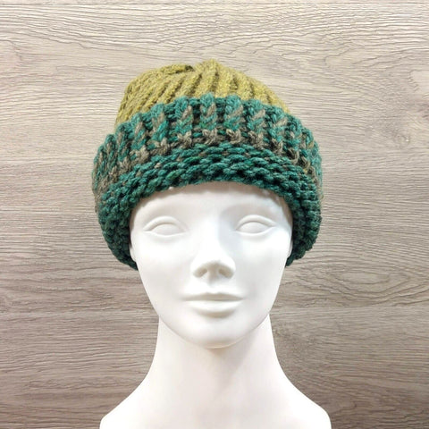 Winter Hat 100% Wool Knitted Handmade Unisex Warm Cap Skull Beanie Green OS
